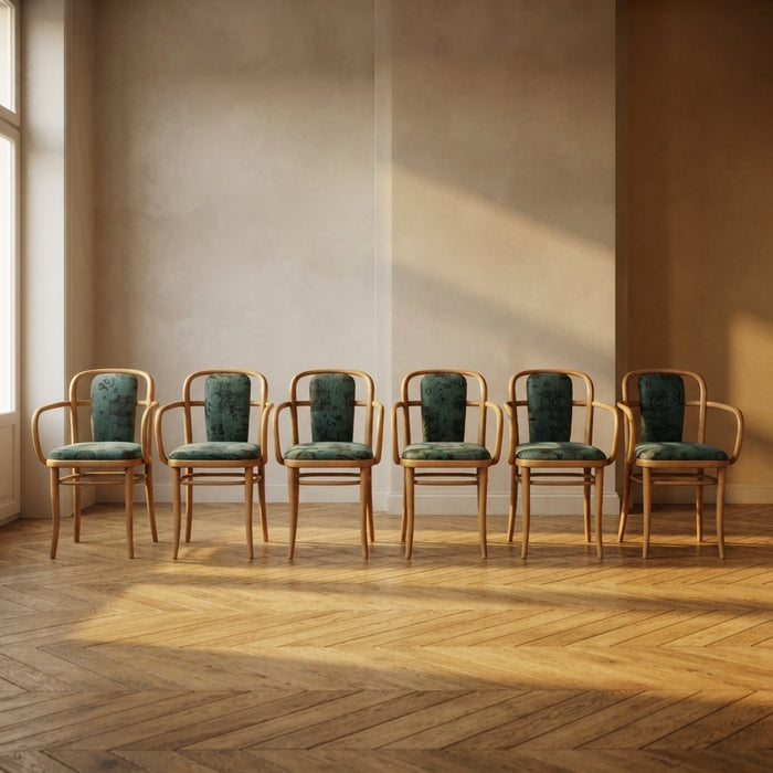 Set of 6 Armchairs A 811 by Josef Hoffmann for TON, Bent Beech, Czechoslovakia, 80 × 55 × 50 cm