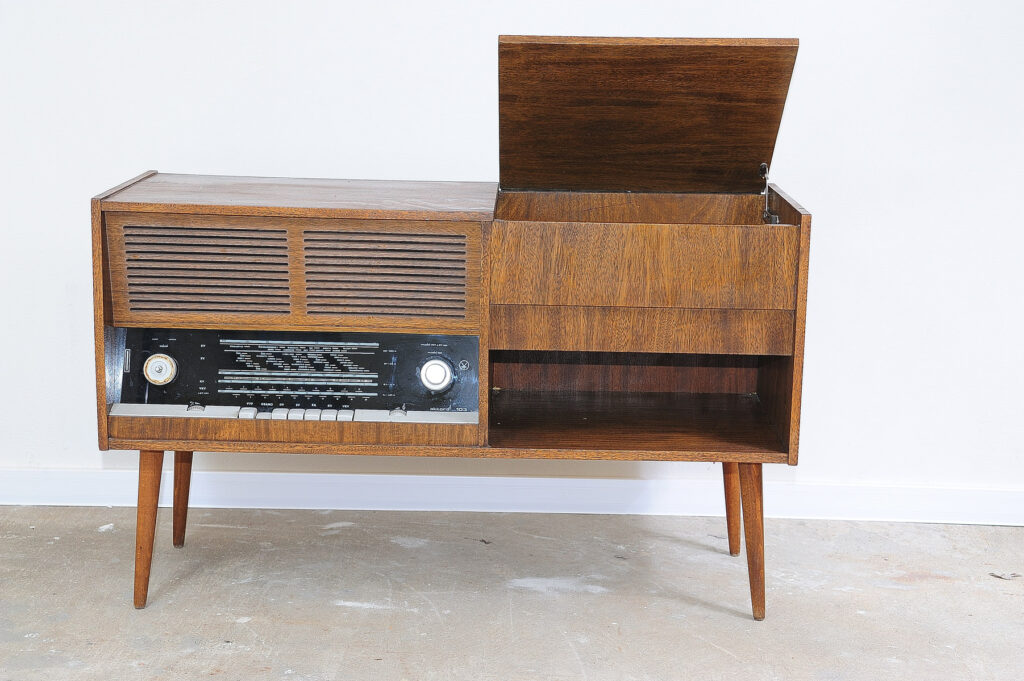 Mid century cabinet with build-in gramophone and radio, 1950´s ...